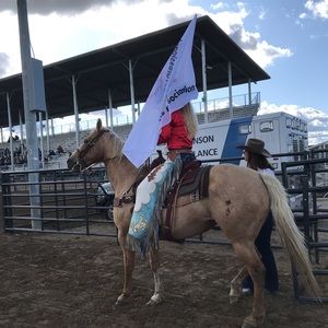 Meet your Posher, Becky